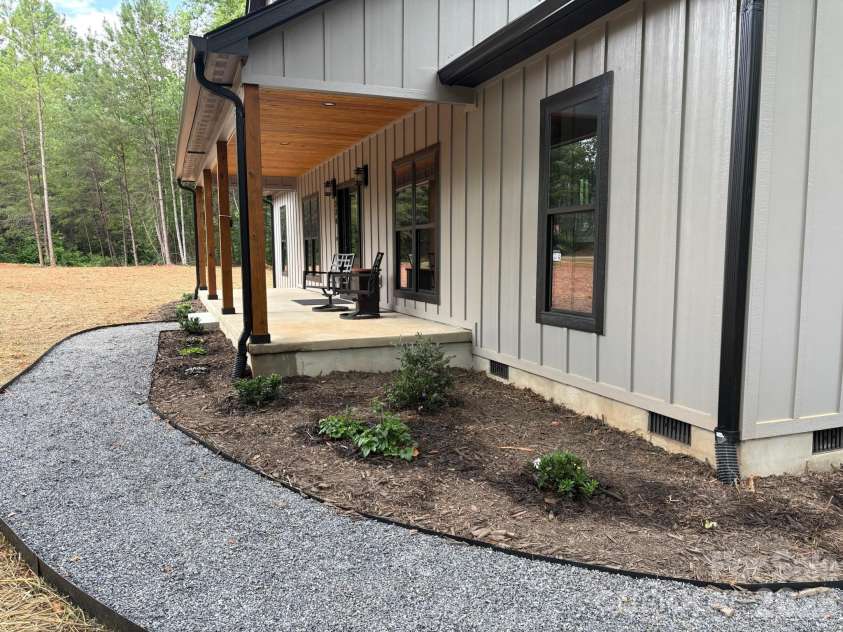 274 Midnight Pass, Rutherfordton, NC 28139.  MLS# CAR4380329, YatesRealty ID 35520. 
