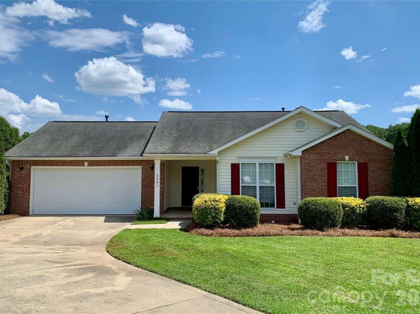 2301 Hunters Way, Monroe, NC 28110.  MLS# CAR4398199, YatesRealty ID 35522. 