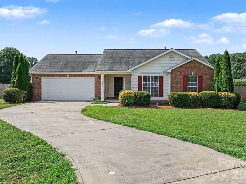 2301 Hunters Way, Monroe, NC 28110.  MLS# CAR4398199, YatesRealty ID 35522. 