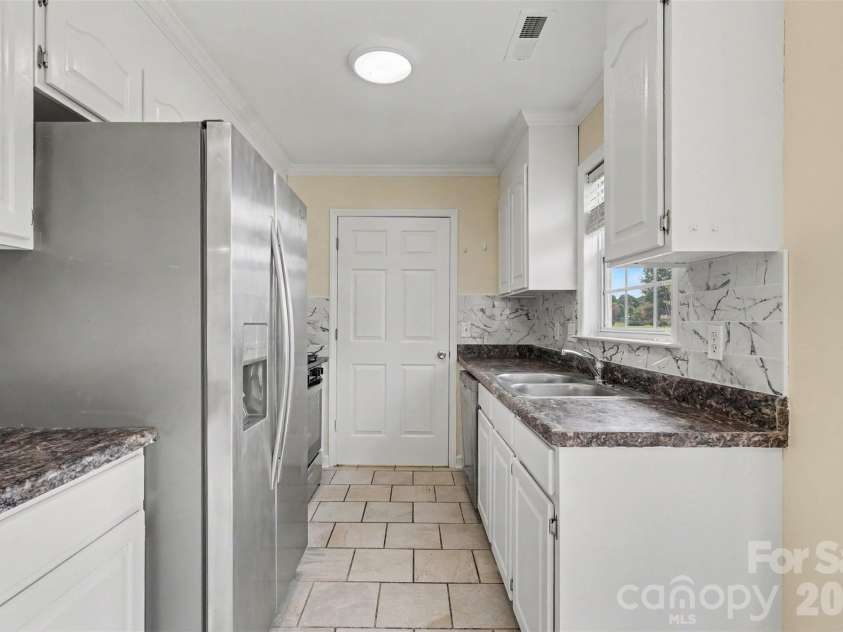 2301 Hunters Way, Monroe, NC 28110.  MLS# CAR4398199, YatesRealty ID 35522. 