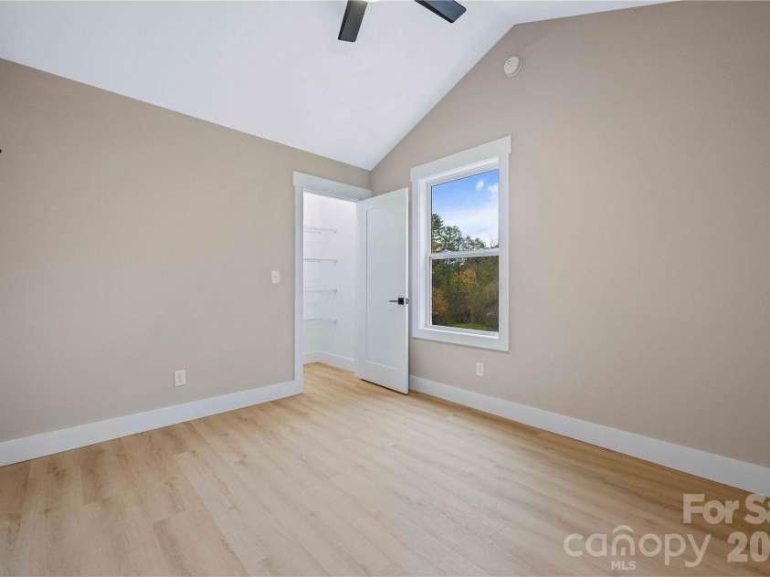 58 Taft Street, Black Mountain, NC 28711.  MLS# CAR4394214, YatesRealty ID 35523. 