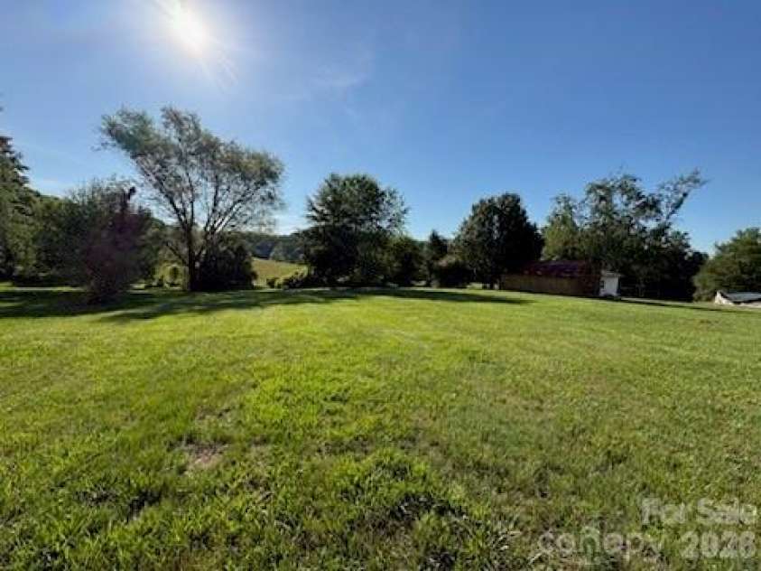 122 Wallace Street, Boonville, NC 27011.  MLS# CAR4389117, YatesRealty ID 35524. 