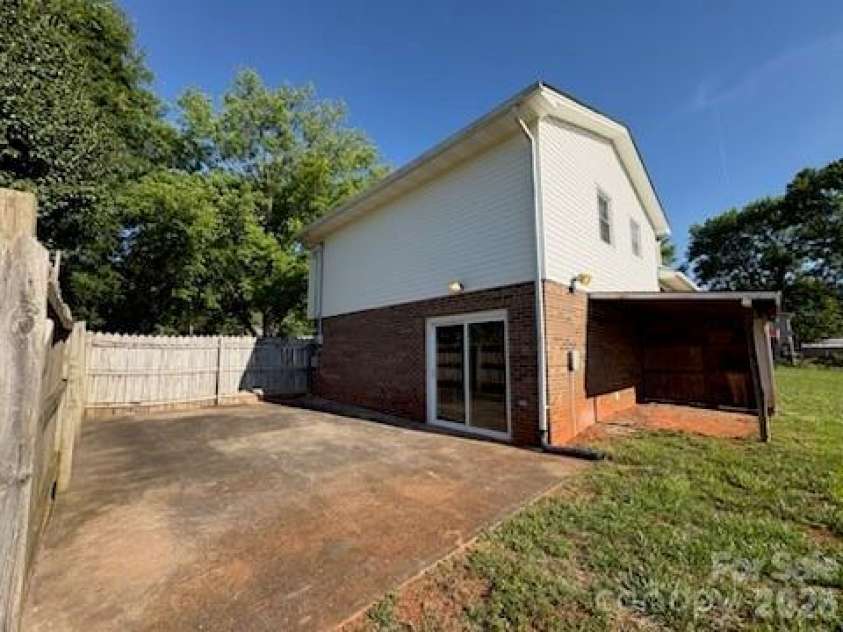 122 Wallace Street, Boonville, NC 27011.  MLS# CAR4389117, YatesRealty ID 35524. 