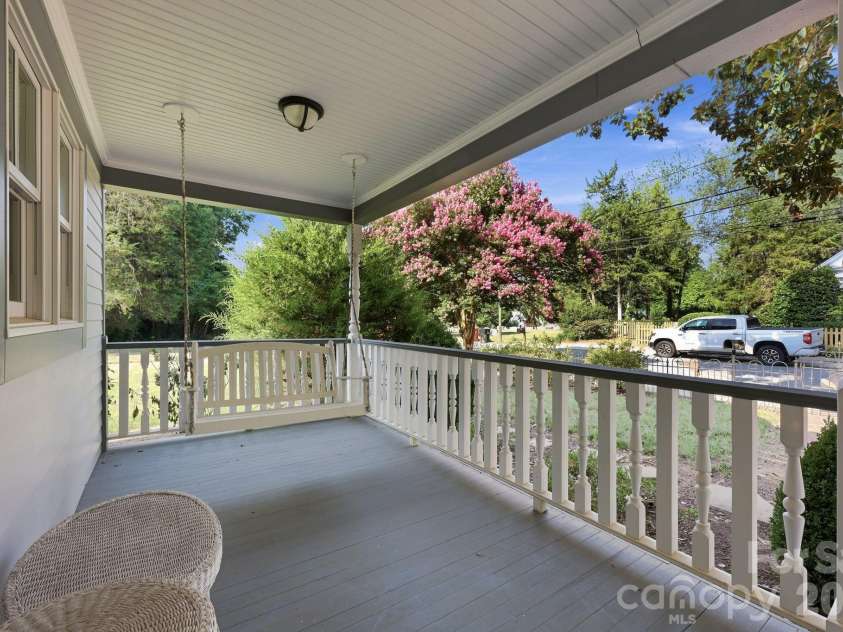 519 South Street, Davidson, NC 28036.  MLS# CAR4400565, YatesRealty ID 35525. 