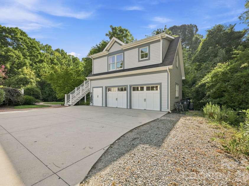 519 South Street, Davidson, NC 28036.  MLS# CAR4400565, YatesRealty ID 35525. Detached Garage