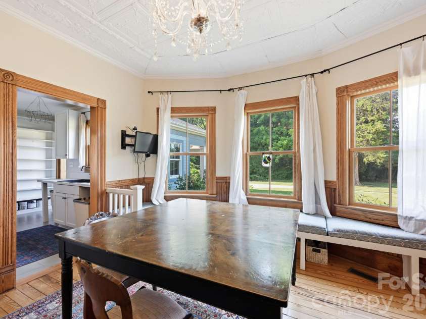 519 South Street, Davidson, NC 28036.  MLS# CAR4400565, YatesRealty ID 35525. Dining Room