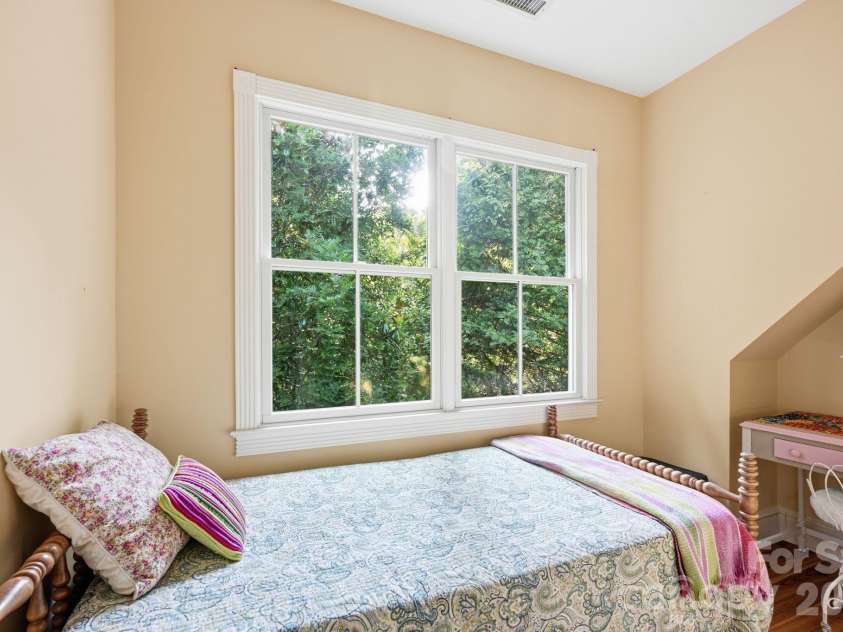 519 South Street, Davidson, NC 28036.  MLS# CAR4400565, YatesRealty ID 35525. Garage Apartment Bedroom 2