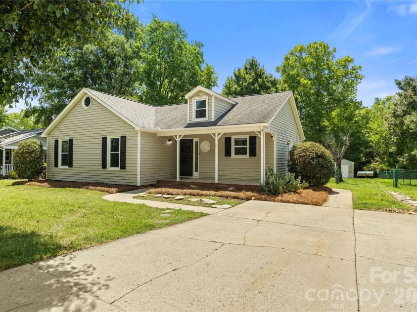 3571 Farm Lake Drive, Concord, NC 28027.  MLS# CAR4397456, YatesRealty ID 35526. Front and side view