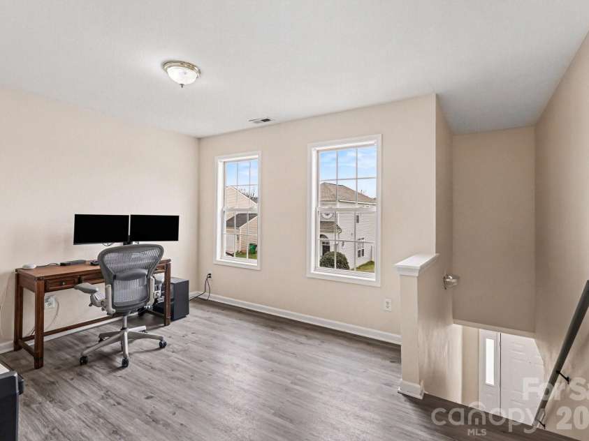 8601 Sawleaf Court, Charlotte, NC 28215.  MLS# CAR4400676, YatesRealty ID 35527. 