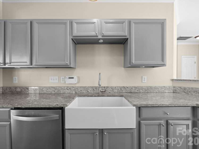 12353 Jessica Place, Charlotte, NC 28269.  MLS# CAR4341466, YatesRealty ID 3553. 