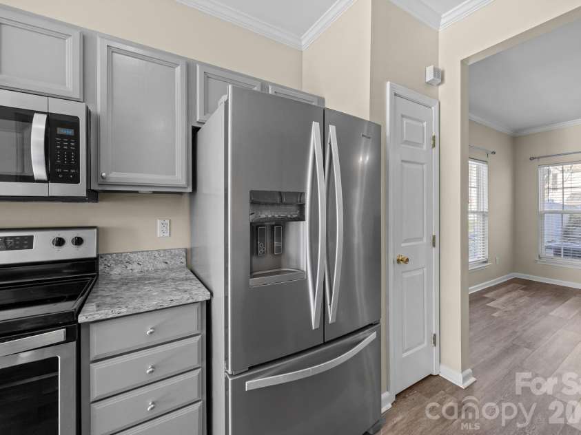 12353 Jessica Place, Charlotte, NC 28269.  MLS# CAR4341466, YatesRealty ID 3553. 