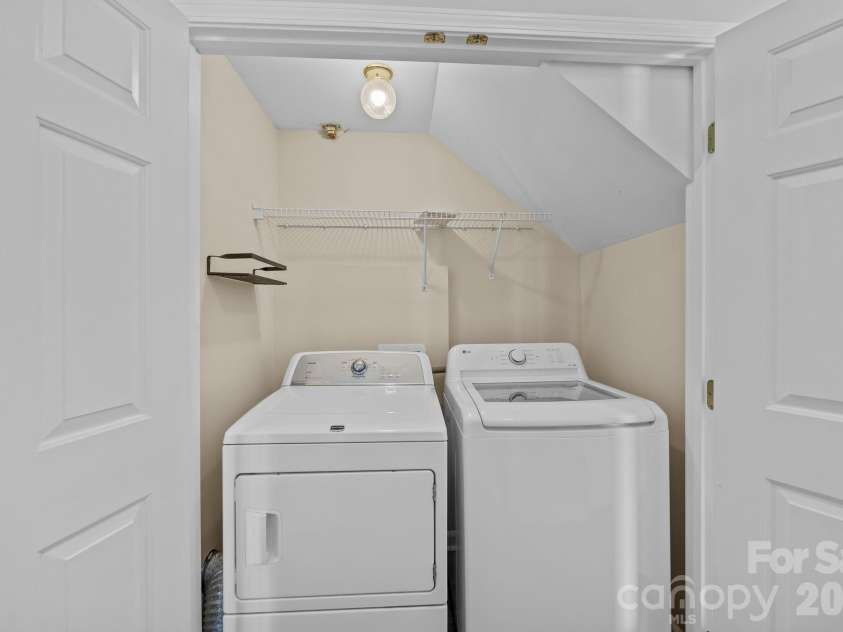 12353 Jessica Place, Charlotte, NC 28269.  MLS# CAR4341466, YatesRealty ID 3553. 