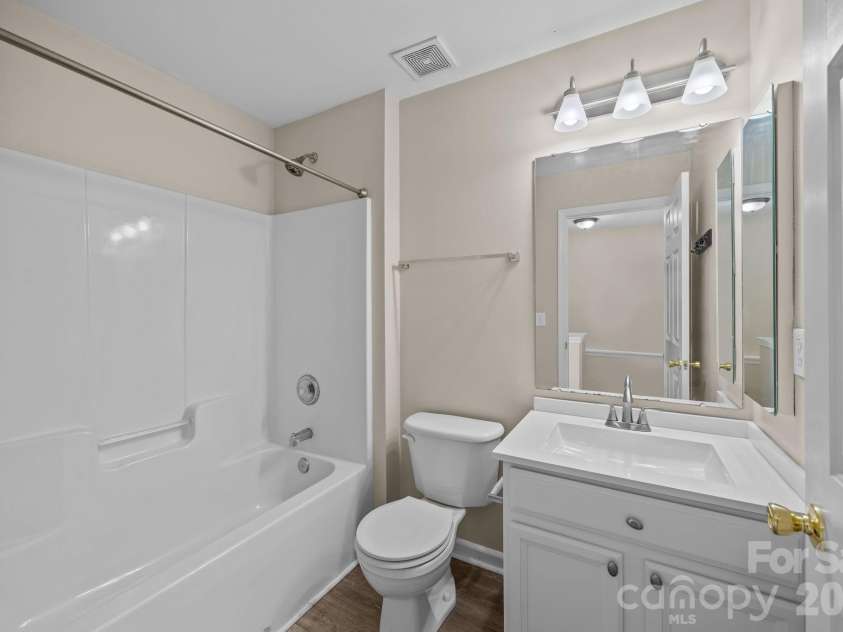 12353 Jessica Place, Charlotte, NC 28269.  MLS# CAR4341466, YatesRealty ID 3553. 