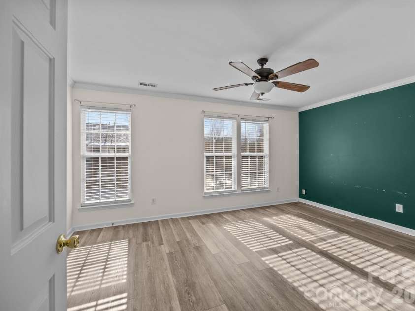 12353 Jessica Place, Charlotte, NC 28269.  MLS# CAR4341466, YatesRealty ID 3553. 