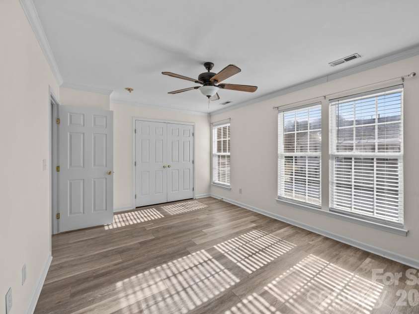 12353 Jessica Place, Charlotte, NC 28269.  MLS# CAR4341466, YatesRealty ID 3553. 