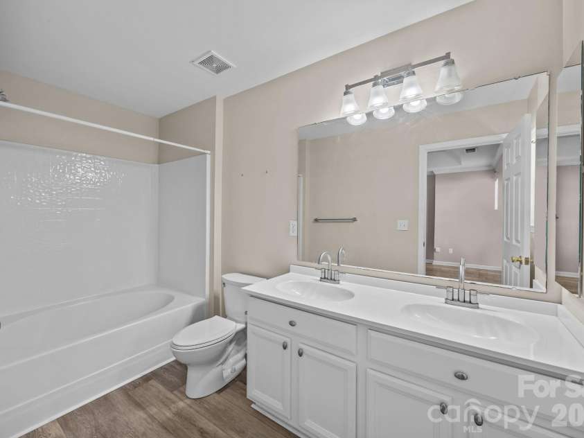 12353 Jessica Place, Charlotte, NC 28269.  MLS# CAR4341466, YatesRealty ID 3553. 