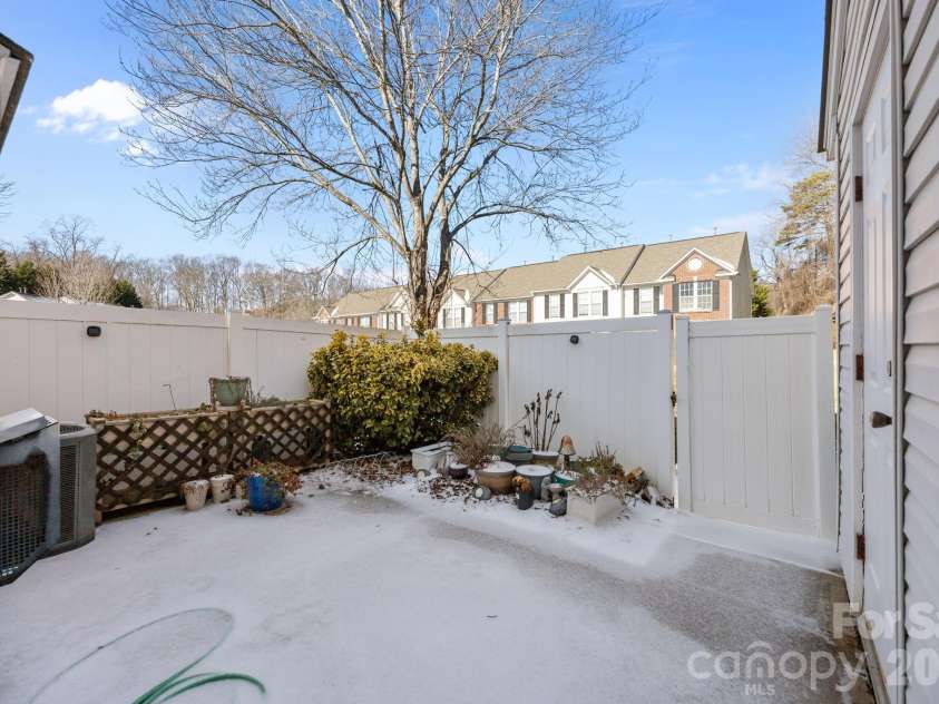 12353 Jessica Place, Charlotte, NC 28269.  MLS# CAR4341466, YatesRealty ID 3553. 