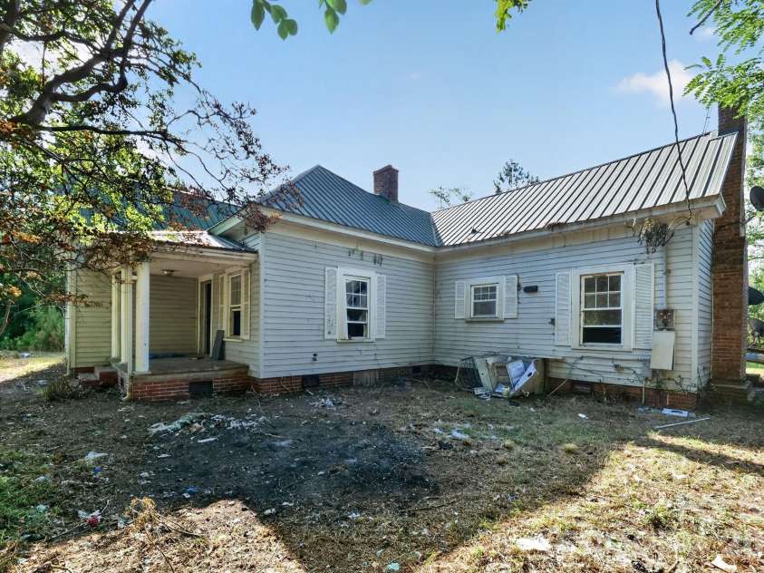 3316 Nc 109 Highway, Wadesboro, NC 28170.  MLS# CAR4395104, YatesRealty ID 35530. 