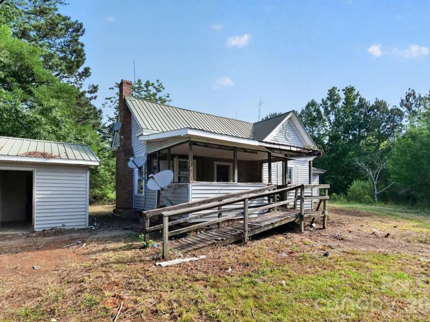 3316 Nc 109 Highway, Wadesboro, NC 28170.  MLS# CAR4395104, YatesRealty ID 35530. 