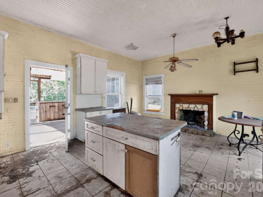 3316 Nc 109 Highway, Wadesboro, NC 28170.  MLS# CAR4395104, YatesRealty ID 35530. 