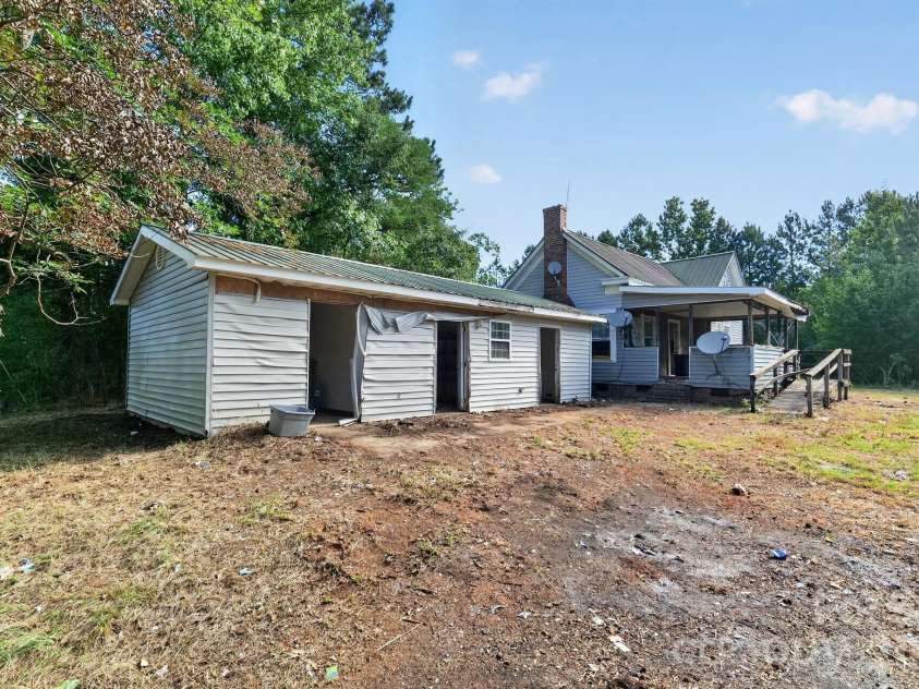 3316 Nc 109 Highway, Wadesboro, NC 28170.  MLS# CAR4395104, YatesRealty ID 35530. 