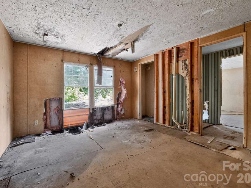 3316 Nc 109 Highway, Wadesboro, NC 28170.  MLS# CAR4395104, YatesRealty ID 35530. 
