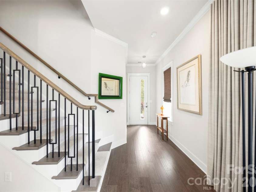 2510 Lola Avenue, Charlotte, NC 28205.  MLS# CAR4392417, YatesRealty ID 35532. 