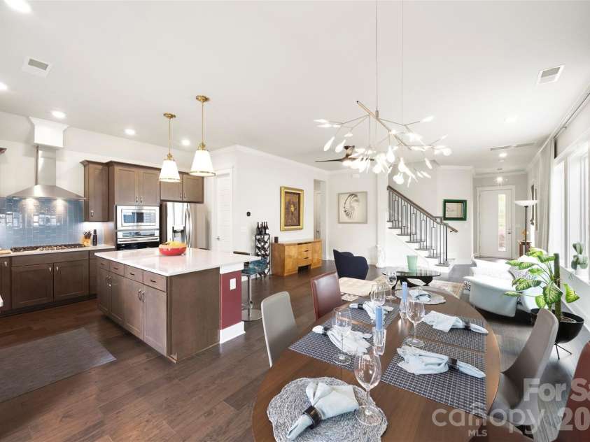 2510 Lola Avenue, Charlotte, NC 28205.  MLS# CAR4392417, YatesRealty ID 35532. 