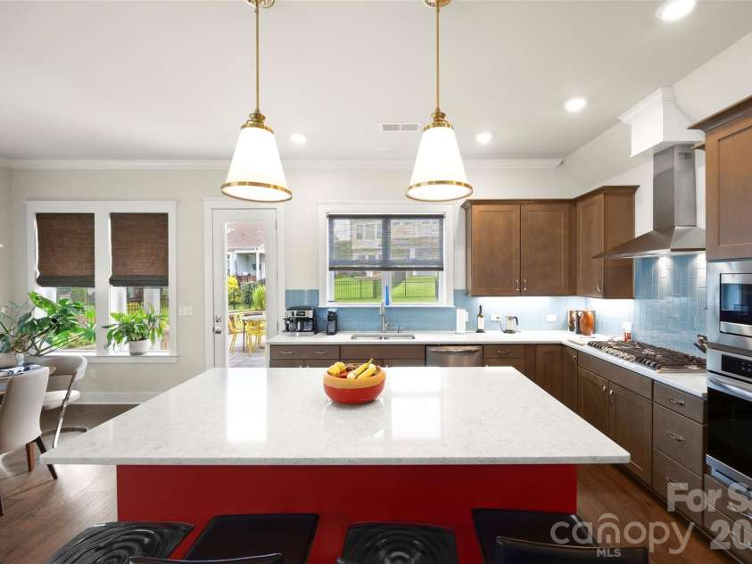 2510 Lola Avenue, Charlotte, NC 28205.  MLS# CAR4392417, YatesRealty ID 35532. 