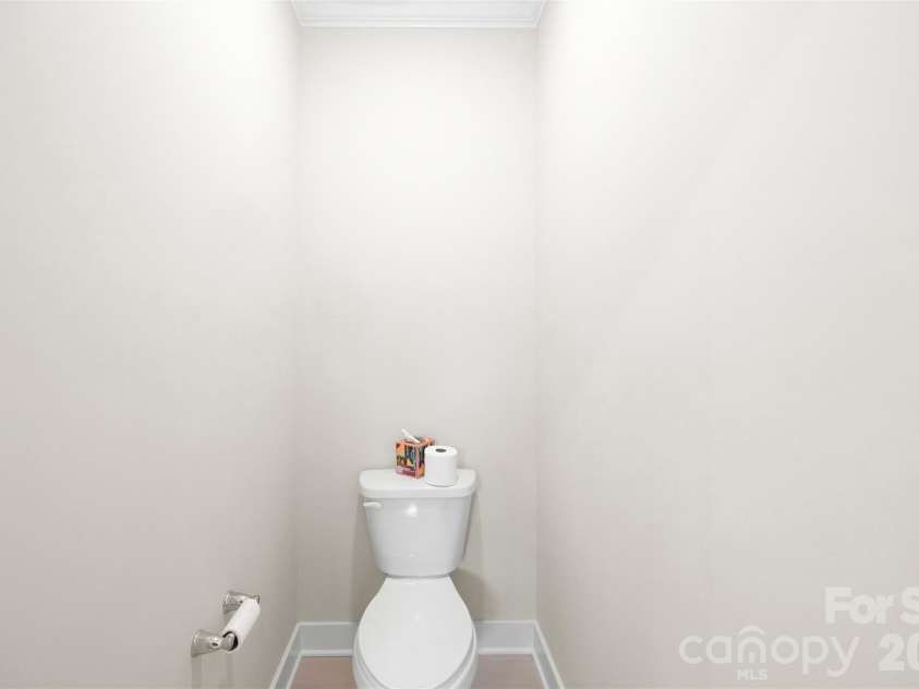 2510 Lola Avenue, Charlotte, NC 28205.  MLS# CAR4392417, YatesRealty ID 35532. 