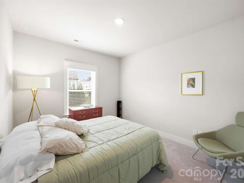 2510 Lola Avenue, Charlotte, NC 28205.  MLS# CAR4392417, YatesRealty ID 35532. 