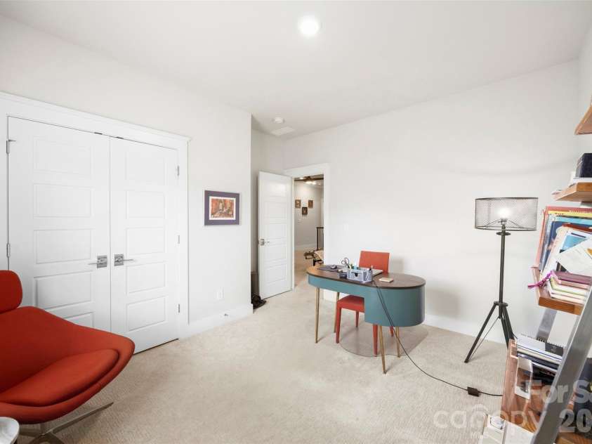 2510 Lola Avenue, Charlotte, NC 28205.  MLS# CAR4392417, YatesRealty ID 35532. 