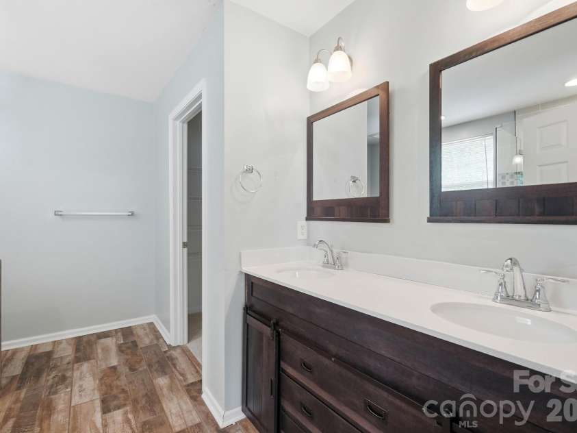 6000 Boathouse Lane, Cramerton, NC 28032.  MLS# CAR4399673, YatesRealty ID 35533. 