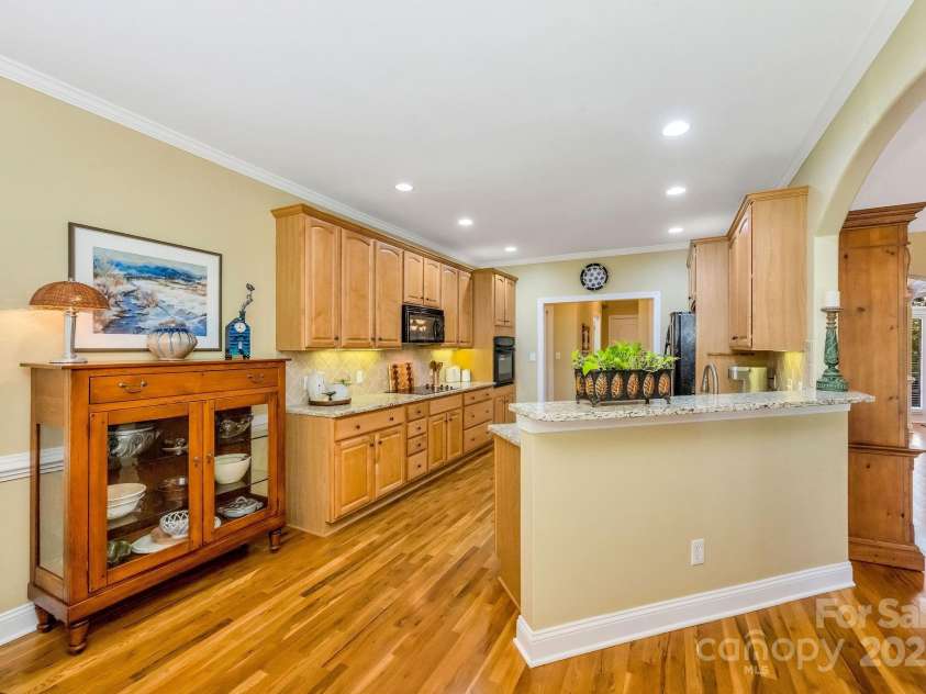 101 Cabana Drive, Mooresville, NC 28117.  MLS# CAR4293731, YatesRealty ID 35535. Kitchen view 2