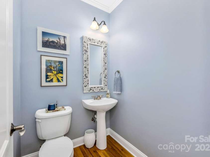 101 Cabana Drive, Mooresville, NC 28117.  MLS# CAR4293731, YatesRealty ID 35535. Powder room/half bath on main level