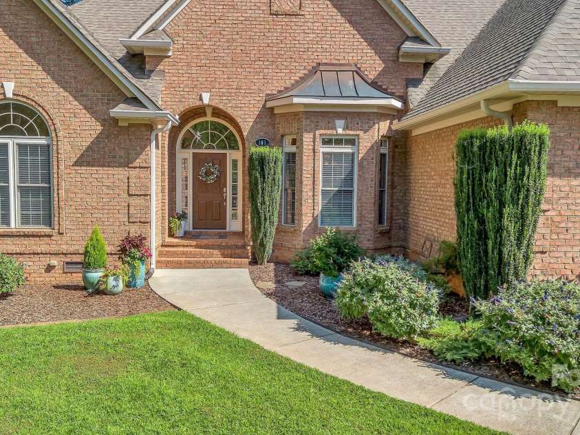 101 Cabana Drive, Mooresville, NC 28117.  MLS# CAR4293731, YatesRealty ID 35535. The landscaping is one of the best in all of Mooresville.