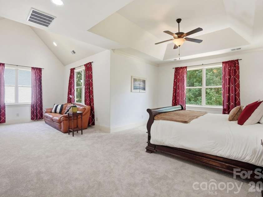 13302 Bally Bunnion Way, Davidson, NC 28036.  MLS# CAR4395307, YatesRealty ID 35535. 
