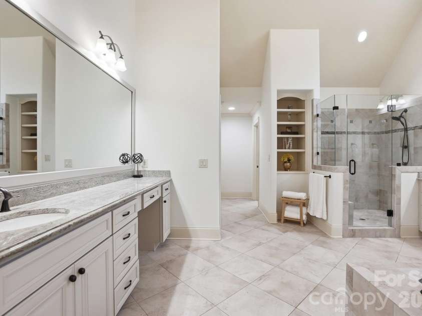 13302 Bally Bunnion Way, Davidson, NC 28036.  MLS# CAR4395307, YatesRealty ID 35535. 