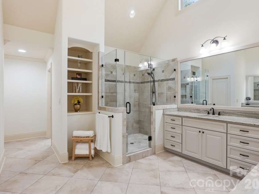 13302 Bally Bunnion Way, Davidson, NC 28036.  MLS# CAR4395307, YatesRealty ID 35535. 