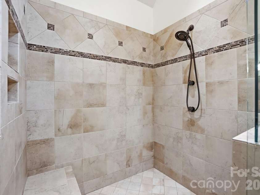 13302 Bally Bunnion Way, Davidson, NC 28036.  MLS# CAR4395307, YatesRealty ID 35535. 