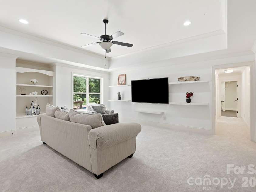 13302 Bally Bunnion Way, Davidson, NC 28036.  MLS# CAR4395307, YatesRealty ID 35535. 