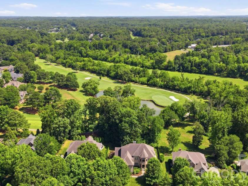 13302 Bally Bunnion Way, Davidson, NC 28036.  MLS# CAR4395307, YatesRealty ID 35535. 