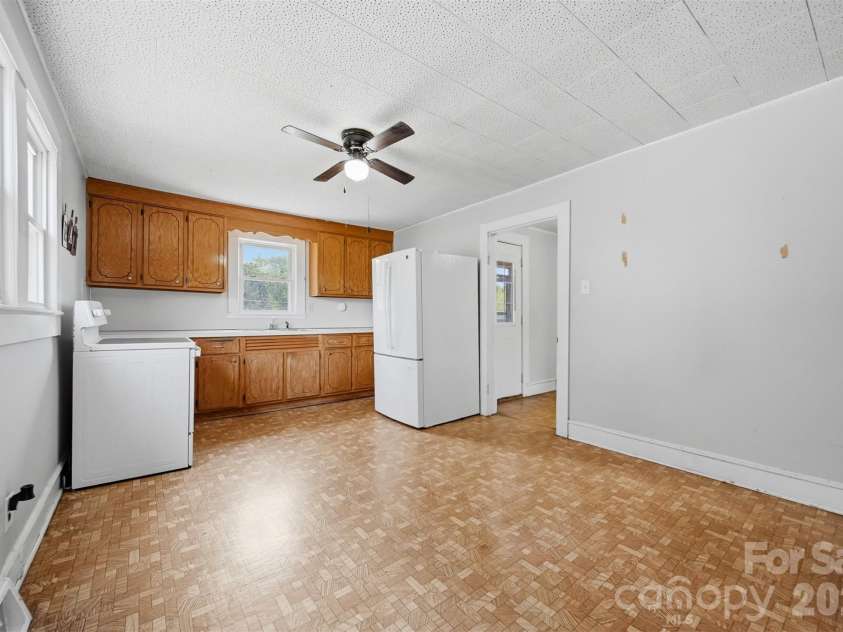 592 Main Street, Hudson, NC 28638.  MLS# CAR4399979, YatesRealty ID 35536. 