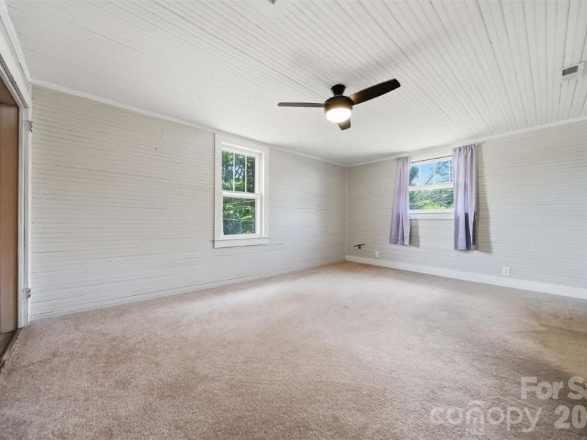 592 Main Street, Hudson, NC 28638.  MLS# CAR4399979, YatesRealty ID 35536. 