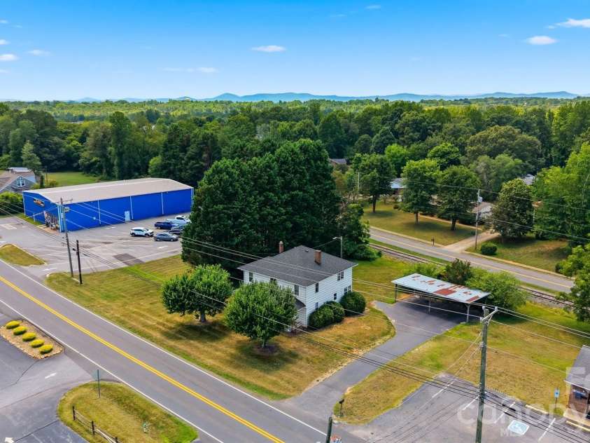 592 Main Street, Hudson, NC 28638.  MLS# CAR4399979, YatesRealty ID 35536. 