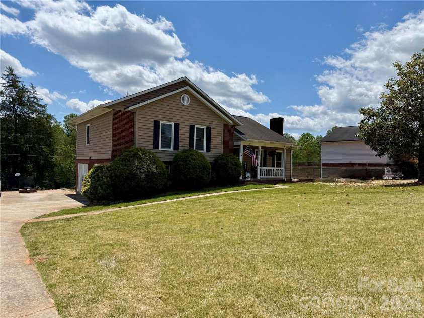 4491 Magnolia Lane, Hudson, NC 28638.  MLS# CAR4399056, YatesRealty ID 35537. 