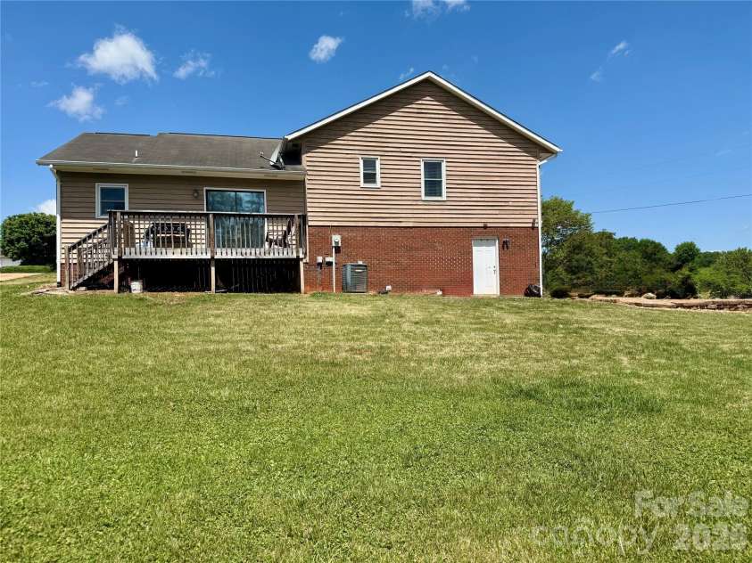 4491 Magnolia Lane, Hudson, NC 28638.  MLS# CAR4399056, YatesRealty ID 35537. 