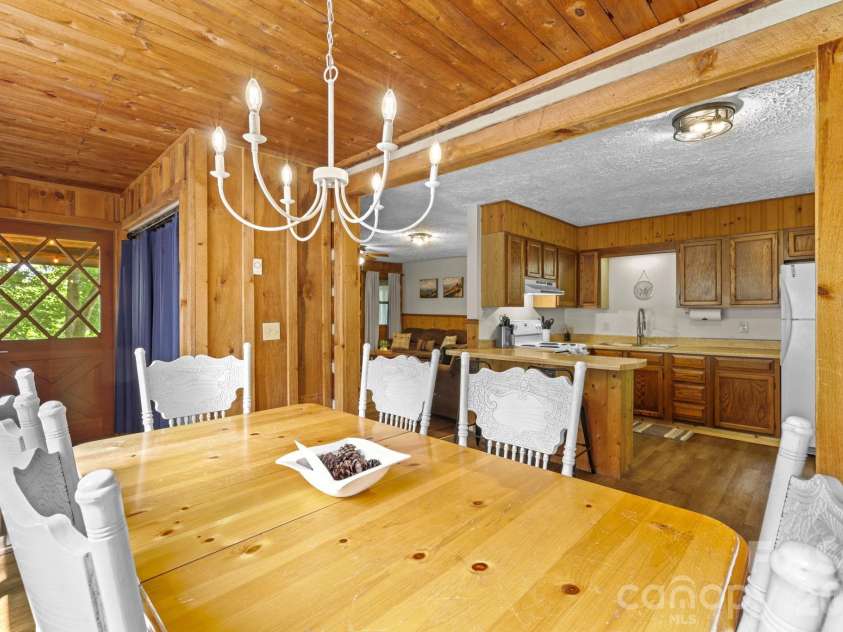 237 Biltmore Circle, Bryson City, NC 28713.  MLS# CAR4400933, YatesRealty ID 35538. 