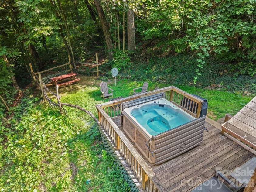 237 Biltmore Circle, Bryson City, NC 28713.  MLS# CAR4400933, YatesRealty ID 35538. 