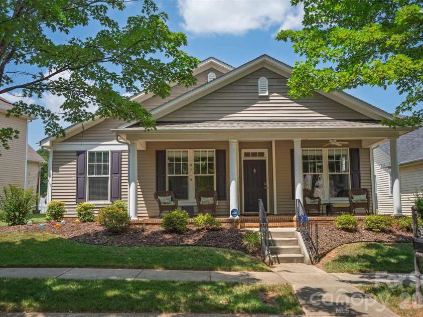 15718 Seafield Lane, Huntersville, NC 28078.  MLS# CAR4392142, YatesRealty ID 35539. 